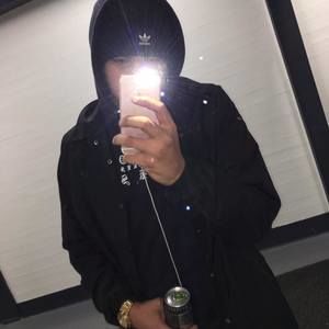 Meet your Posher, Cameron